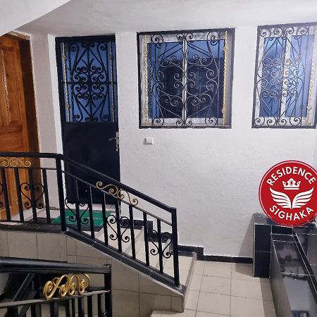 Residence Sighaka - Gold Apartment - Wifi, Gardien, Parking دوالا المظهر الخارجي الصورة